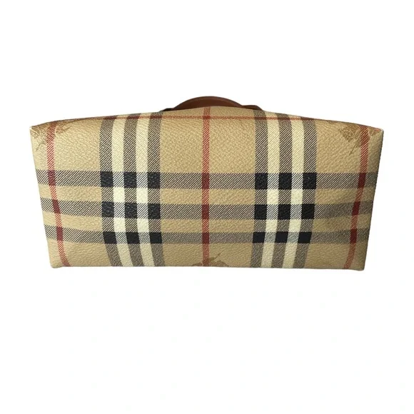 Authentic small Burberry Tote - Picture 9 of 16